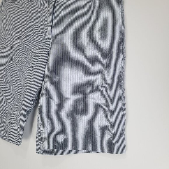 TALBOTS Womens The Perfect Short SZ 6 Seersucker Striped Bermuda Nautical Cotton - Picture 5 of 7